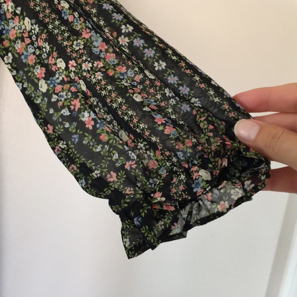 •Forever 21 Floral 3/4 Sleeve Dress• - Picture 2 of 7